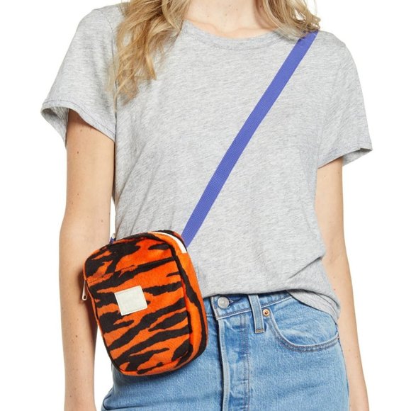 herschel cruz crossbody bag